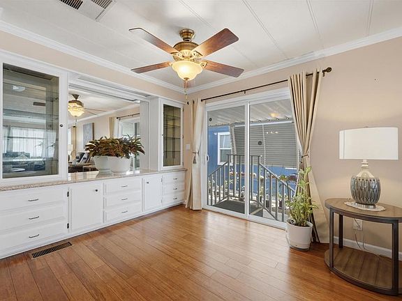 5th image of 445 Orange Ave Space 29