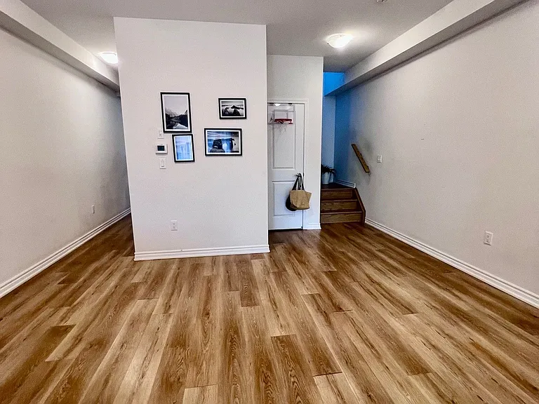 99 Haggert Ave N — Photo 5