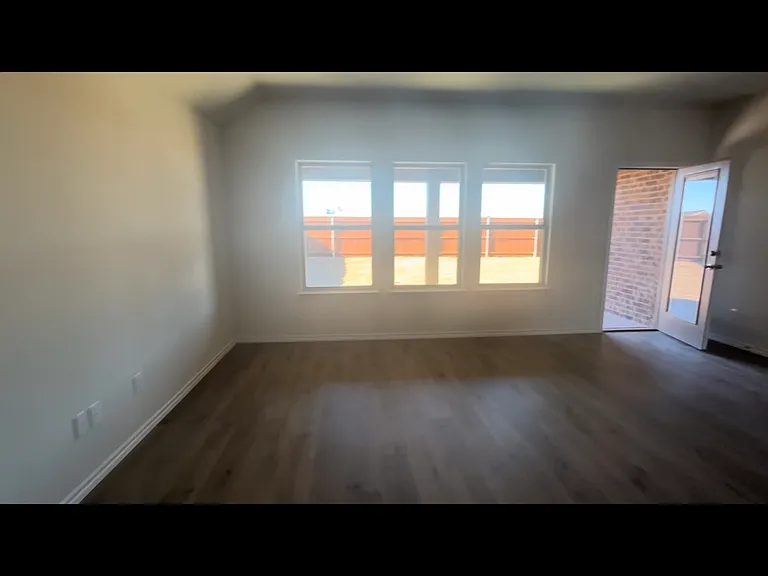 1214 Grand View Dr — Photo 8