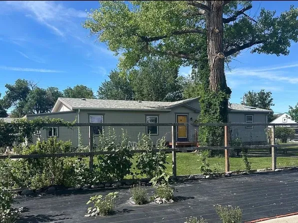 151 Fremont St, Thermopolis, WY 82443