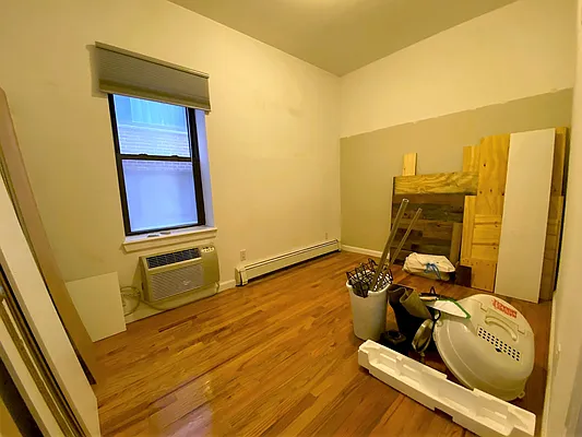 Rented by City Connections Realty | media 4