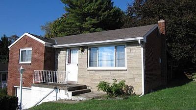 2nd image of 1415 Marion Dr