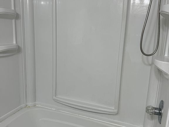 5th image of 1629 Edgechester Ave
