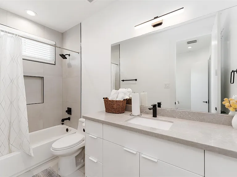 3410 Baer St #C — Photo 20