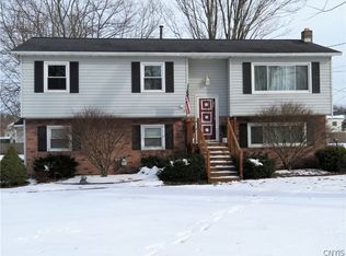 8440 Button Rd, Cicero, NY 13039