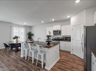 411 Bering Ln, Summerville, SC 29486