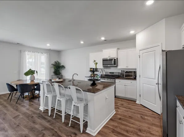 411 Bering Ln, Summerville, SC 29486