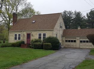 284 Village St, Medway, MA 02053