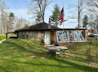 3532 Mount Helen Rd, Allardt, TN 38504