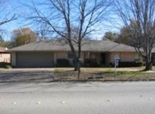 225 33rd St SE, Paris, TX 75460