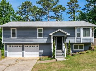 1658 Eric Cir, Lawrenceville, GA 30043