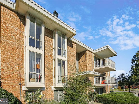 2nd image of 2600 Indian Dr #81