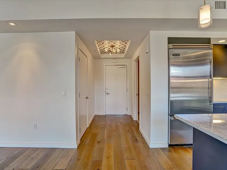 2125 Bryant St #308 — Photo 11