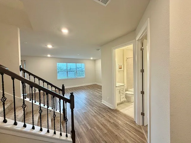 5660 Arborvista Dr — Photo 6