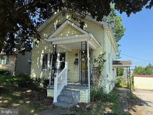 1st image of 24 Moul Ave