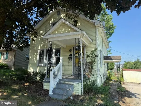 24 Moul Ave, Hanover, PA 17331