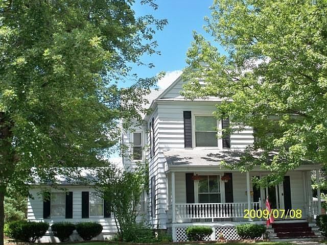 1st image of 917 N Union St