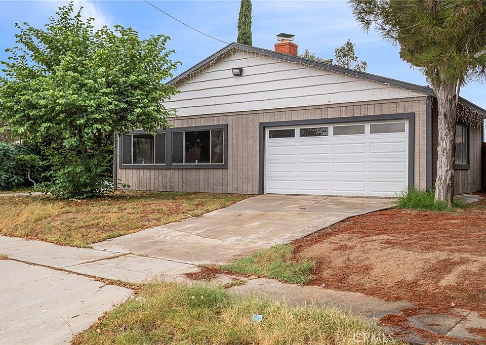 1st image of 22092 Vivienda Ave