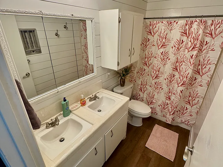 3242 Melinda Ln — Photo 18