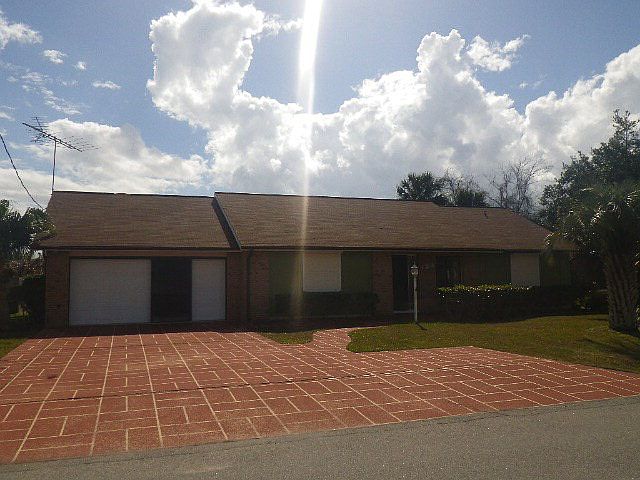 1st image of 123 Coral Reef Ct N