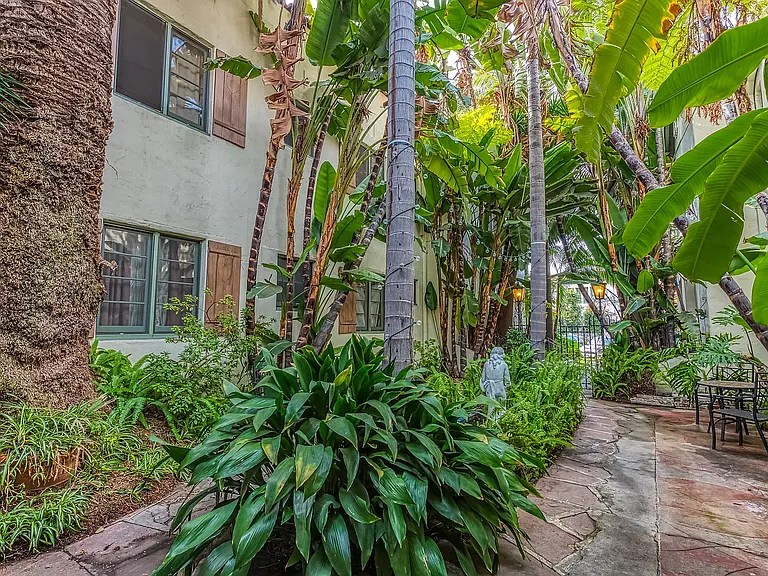 430 S Cloverdale Ave #24 — Photo 5