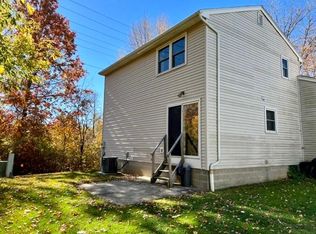 210 Wycliff Dr, Webster, NY 14580