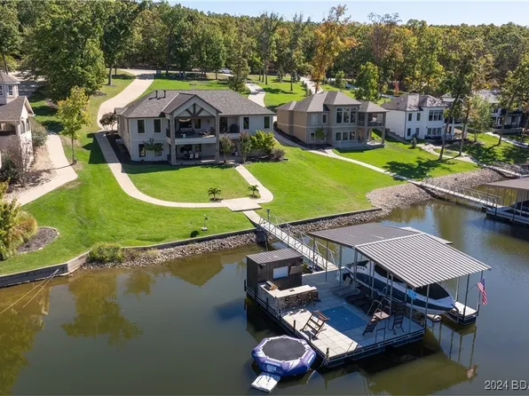 1103 Muirfield Dr, Sunrise Beach, MO 65079