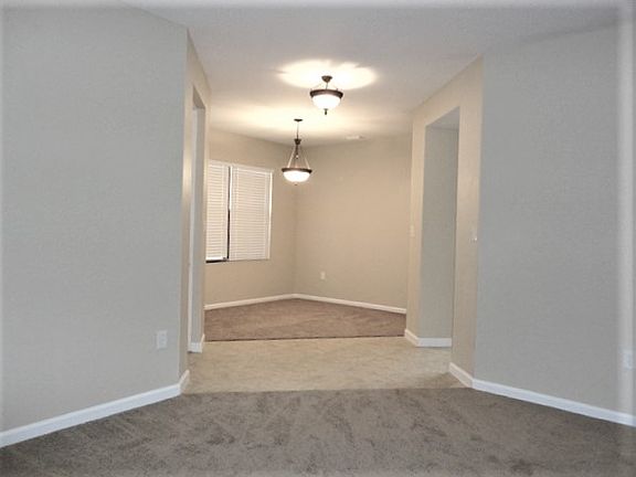 3rd image of 570 Loxley Ct
