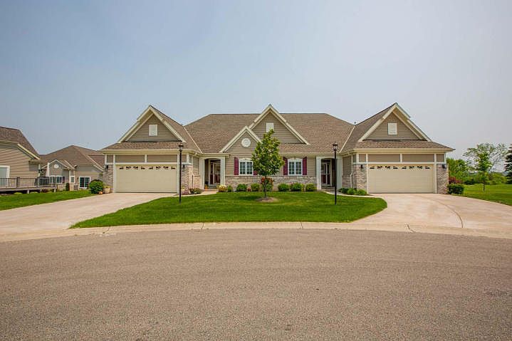 1st image of 2222 Kayla Dr