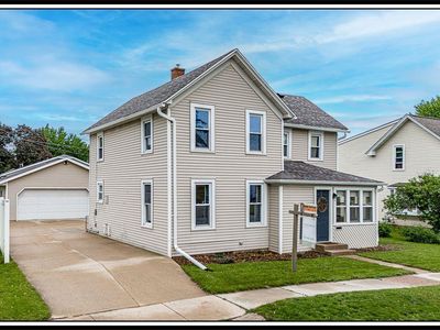 311 East QUINCY STREET, New London, WI, 54961