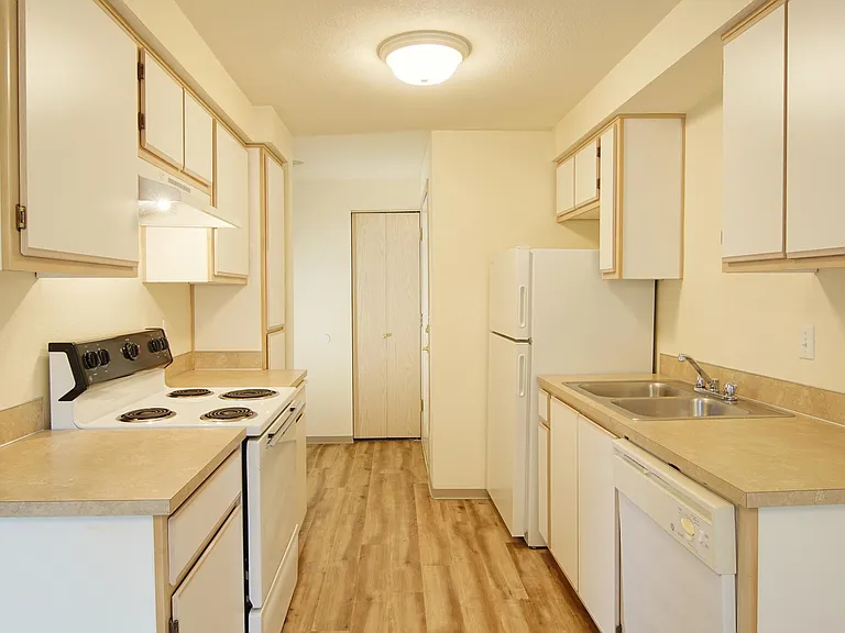 2 bedroom, 2 bath kitchen