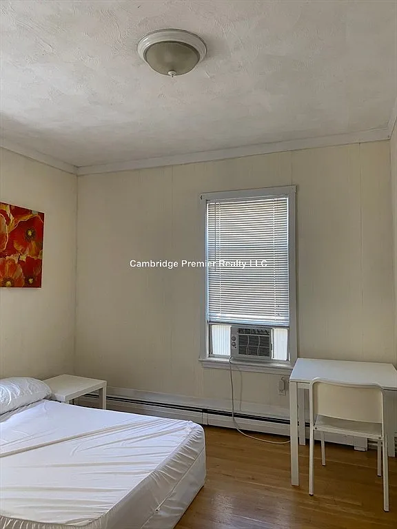 214 Broadway — Photo 1
