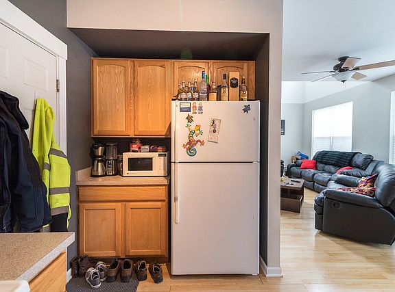 5th image of 1466 Waterside Dr #305-2