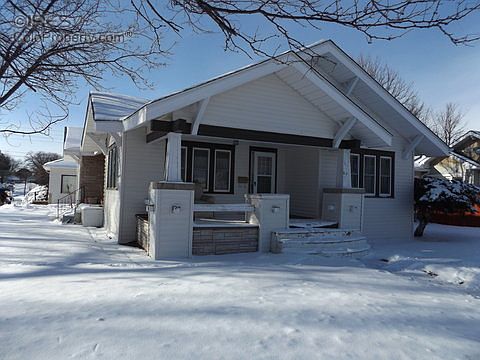 2nd image of 601 Adams Ave