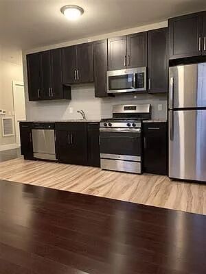 4th image of 78 Summit Ave #303