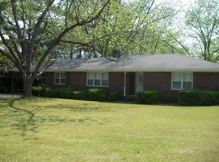 761 Old Nunez Rd, Swainsboro, GA 30401