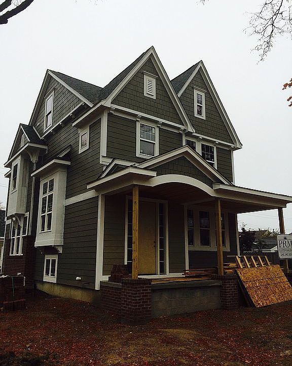1st image of 1111 Emmons Ave