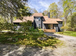 9 Winterbottom Ln, Pound Ridge, NY 10576