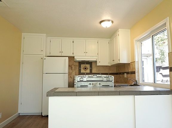 2nd image of 318 Heredia Ct