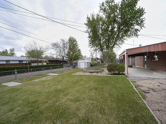 3rd image of 429 35th Avenue Ct