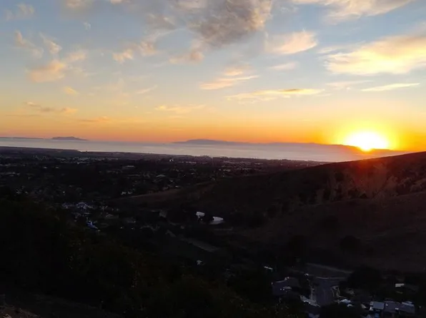 154 Sunset View Ct, Ventura, CA 93003