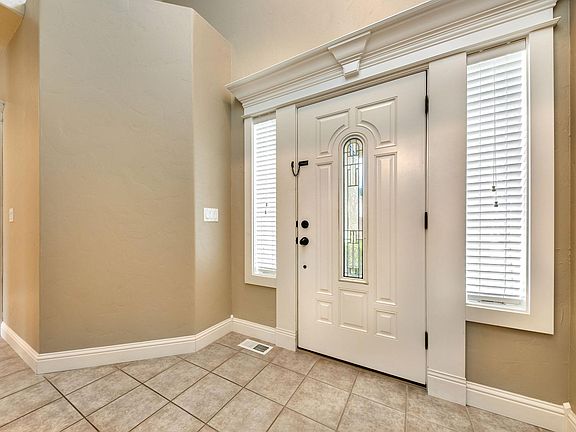 3rd image of 1708 E Sagemoor Dr