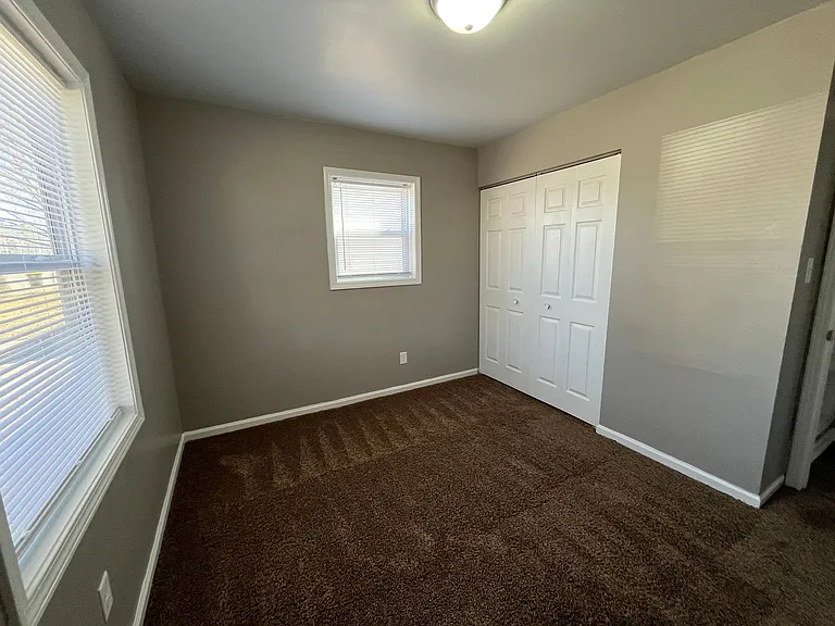 624 Kimberton Dr — Photo 9