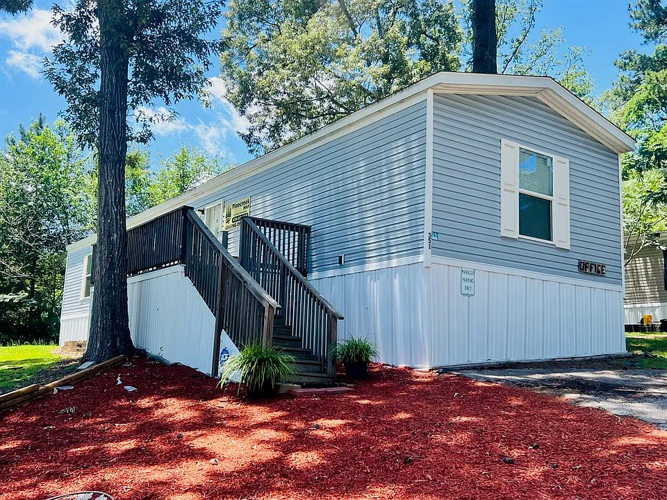 1110 Bentwood Dr