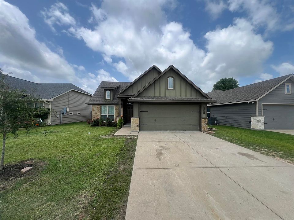 1st image of 2131 Dumfries Dr