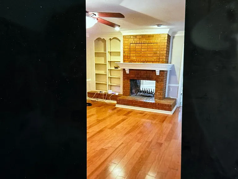 956 Rolling Oaks Ln — Photo 10