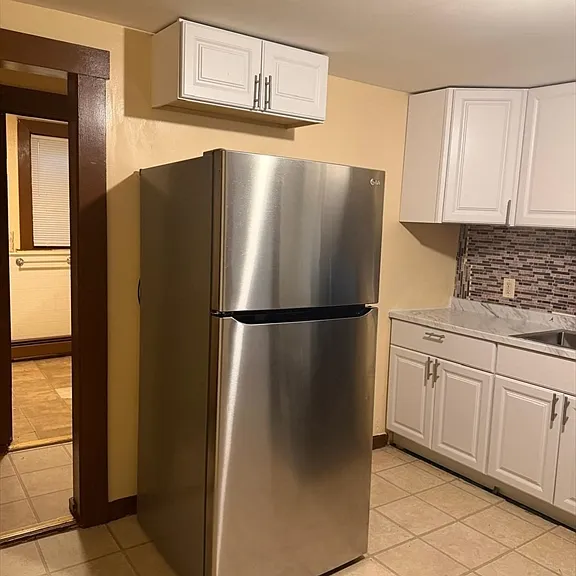 81 Bellevue Ave #B — Photo 15