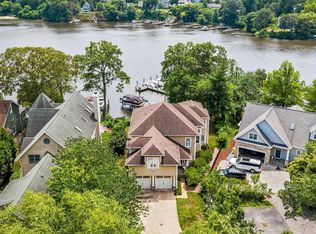 639 Honeysuckle Ln, Severna Park, MD 21146
