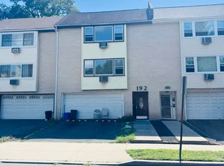 192 Park St FLOOR 2, East Orange, NJ 07017