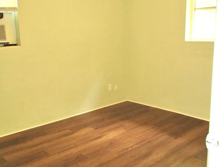 802 Lewis Dr — Photo 7